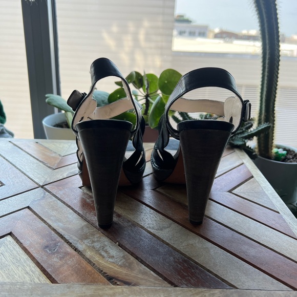 Coach Tamara Black Leather Heels 👠 - Picture 5 of 8